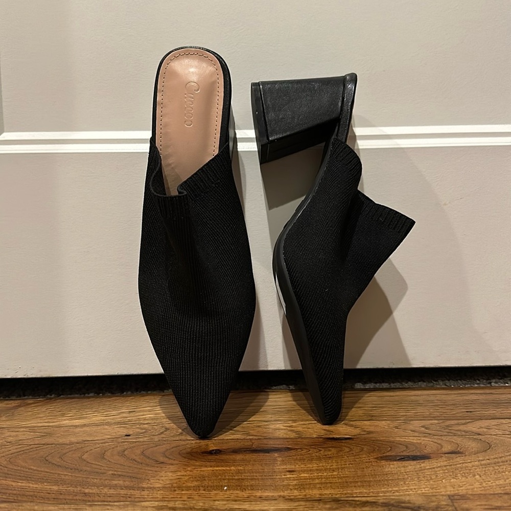 CUCCOO Black Knit Block Heeled Mules size 9